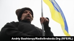 Влада навмисно витісняє українську мову з ужитку – громадські активісти