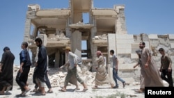 Militantët e Shtetit Islamik të rrethuar nga Forcat Demokratike të Sirisë, që mbështeten nga SHBA-ja