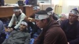 Kazakh Oil Workers Extend Hunger Strike After Union Shut