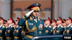Сергей Шойгу на параде 9 мая 2016 г. в Москве

