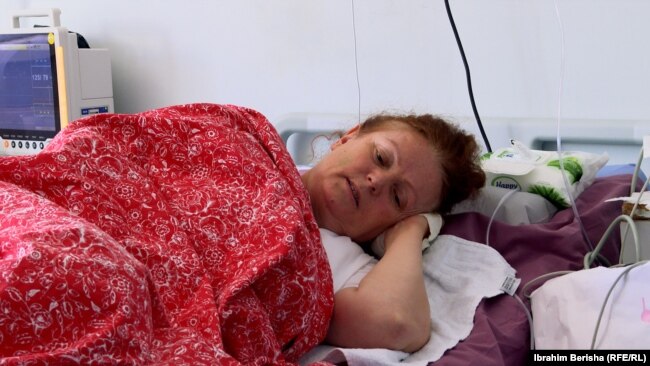 Lulije Qafleshi, e shtrirë në Klinikën Infektive në Prishtinë (19 gusht 2021).