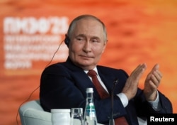 Владимир Путин на Санкт-Петербургском международном экономическом форуме