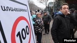 Armenia - Former Yerevan Mayor Hayk Marutian campaigns against an increase in public transport fees, January 15, 2025.