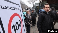 Armenia - Former Yerevan Mayor Hayk Marutian campaigns against an increase in public transport fees, January 15, 2025.