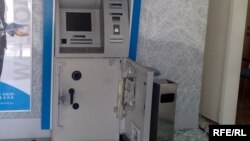 Отсутствие нормального банковского сервиса – изъян в социальной политике властей