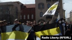 Шествие националистов в Саратове, 1 мая 2011
