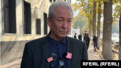 Адахан Мадумаров Жогорку соттун алдында. 2026-жыл, 20-октябрь.