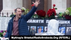 Фоторепортаж: одесити провели «Марш українського порядку» і молилися за загиблих 2 травня