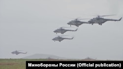 Военные учения российской армии в Крыму, полигон Опук, апрель 2021 года