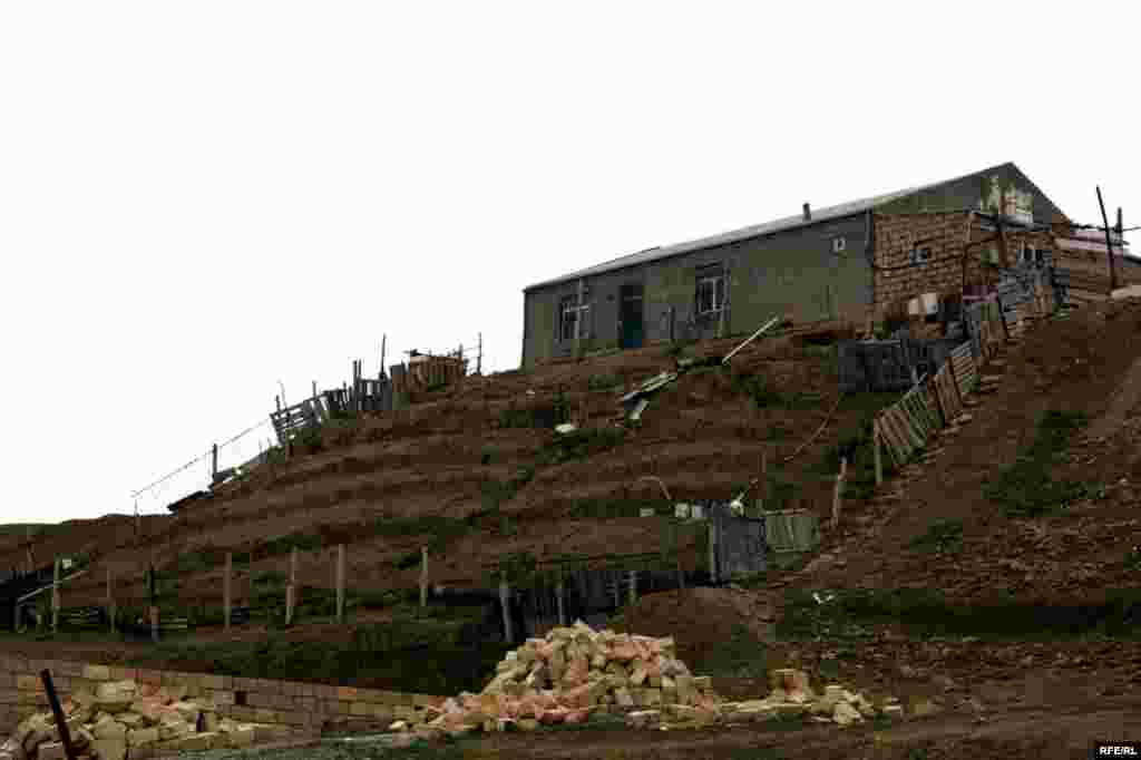 Qazsız, susuz, tualetsiz qəsəbə-Atyalı #9