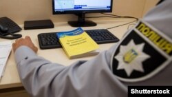 Після анексії Росією Криму часті обшуки не є рідкістю у помешканнях активістів, діячів Меджлісу і кримських татар 