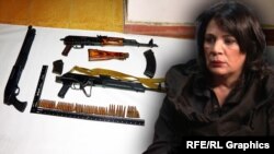 შსს-ს ცნობით, ამოღებულია „ორი ავტომატური ცეცხლსასროლი იარაღი, გლუვლულიანი თოფი და სხვადასხვა ტიპის ცეცხლსასროლი იარაღისთვის განკუთვნილი 110 ვაზნა“.