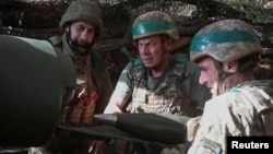 Артилеристи 152-ї окремої єгерської бригади на позиції поблизу Покровська, жовтень 2025 року