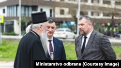 Mitropolit Joanikije, predsjednik Opštine Željko Komnenović i ministar Dragan Krapović u Tivtu (fotoarhiv)