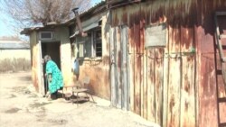 Ermənistanda 1988-ci ilin zəlzələsindən qalma gecəqondular