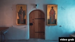 Иконы в интерьере храма