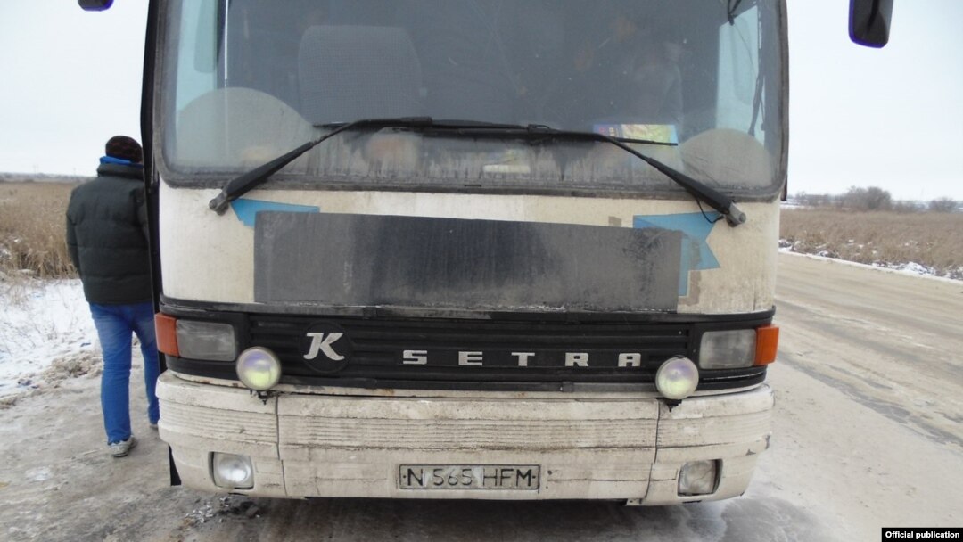 43 ўзбекистонлик 6 кеча-кундуз яшаган Setra автобуси. (Фотолар Пугачёв ш. Қутқарув хизмати томонидан тақдим этилди)