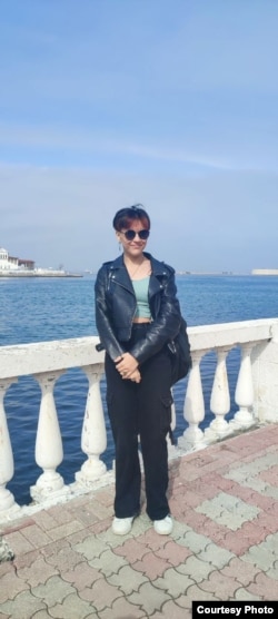 Поліна дуже сумує за морем у Криму