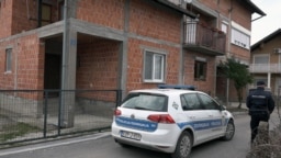 Kuća u kojoj su pronađena djeca za koje vlasti sumnjaju da su žrtve trgovaca ljudima, Brčko, Bosna i Hercegovina, 26. februar 2025.