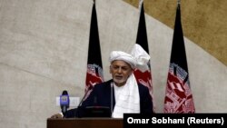 قرار بود  سفر  اشرف غنی به واشینگتن اوایل هفته آینده انجام شود.
