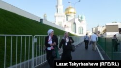 Gyrgyz hökümeti adamlara juma namazyny okamaga şert döreder