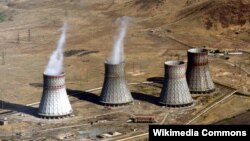 Охладительные башни Мецаморской АЭС