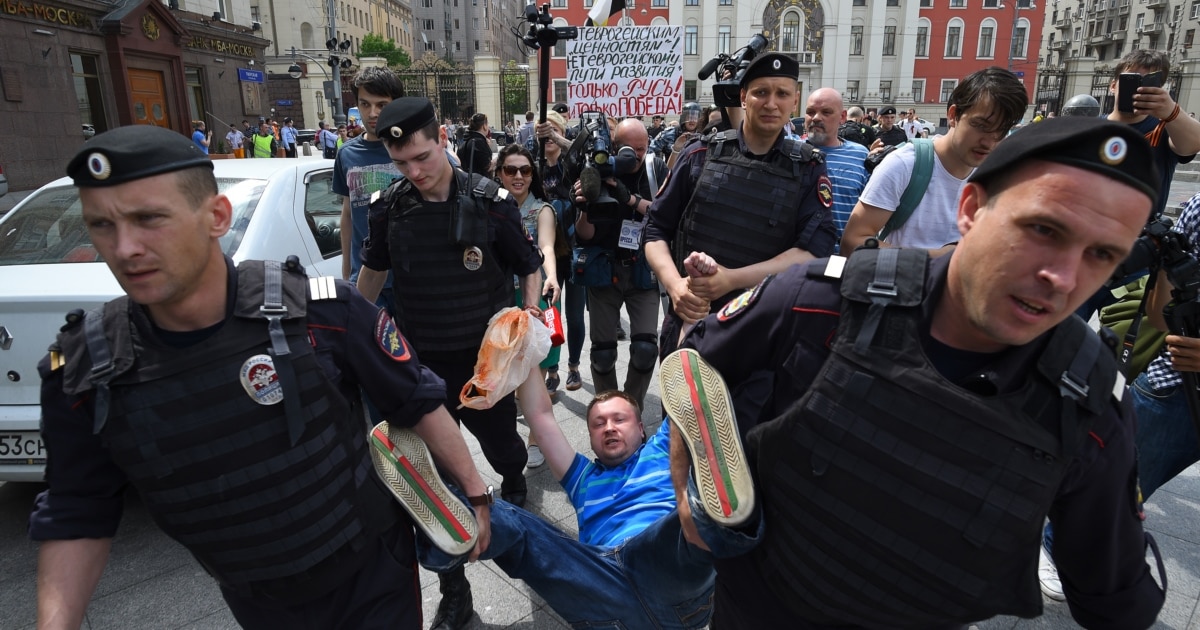 Лесби бірінші жұбайы