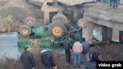 Sabirabadda körpü uçub