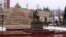 Памятник Хосни Мубараку в Хырдалане