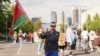 Блогер Андрэй Павук на прайдзе ў Вільні. 7 чэрвеня 2025 
