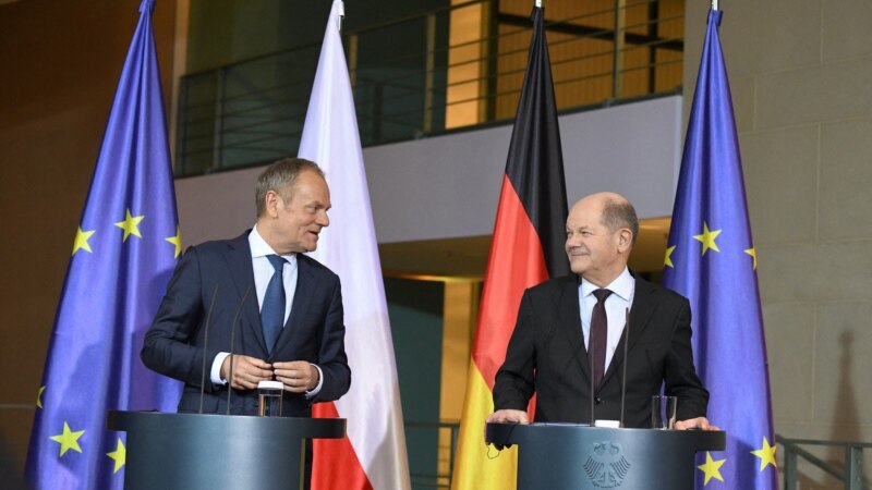 Macron, Scholz și Tusk: Cei trei muschetari care vor să apere Europa împreună