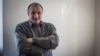 Отбывающий условный срок крымский журналист Николай Семена на прогулке в Симферополе. Архивное фото