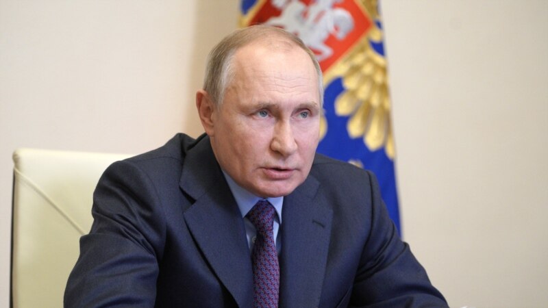Putin 23-nji martda koronawirusa waksina etdirjekdigini aýtdy
