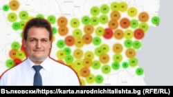 Юрий Вълковски на фона на интерактивната карта на народните читалища в България