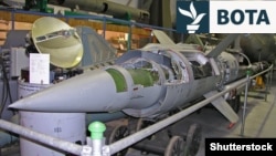Një raketë sovjetike e ekspozuar në Muzeun Bundeswehr të Teknologjisë gjermane të Mbrojtjes në Koblenz.