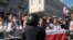 «Марш единства» в Минске: десятки тысяч людей прошли двумя колоннами в центре города (видео)
