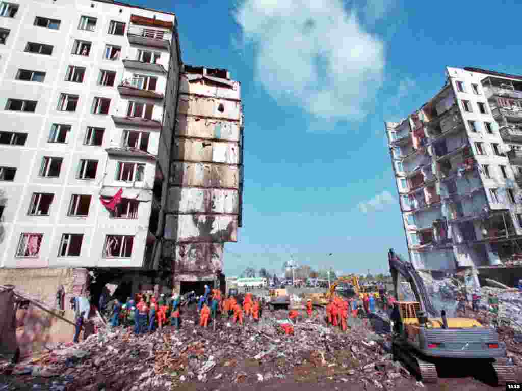 The site of the explosion on Moscow's Guryanov Street.