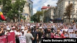 Un nou protest în fața Primăriei de la Chișinău 