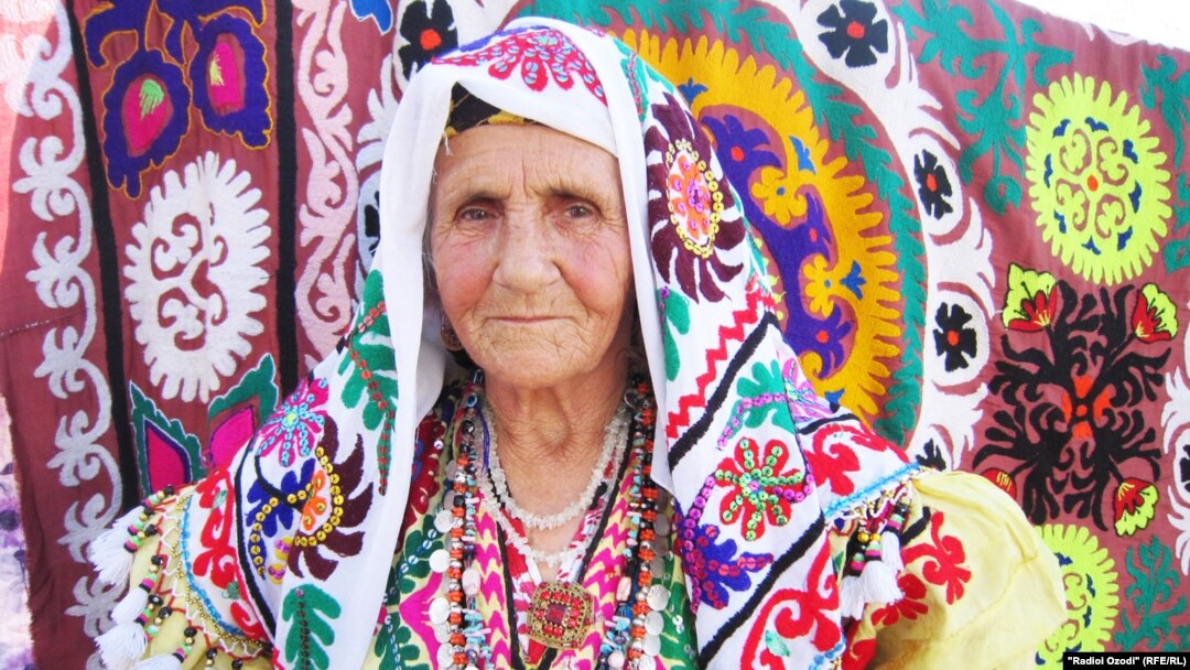 Арафамоҳ Сафарова