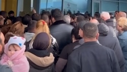 'Ora çatana kimi xəstə olmayan da xəstə olur' – İcbari sığortada növbə xaosu