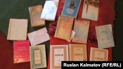 “Хизб ут-Тахрир” уюмунун идеологиясы камтылганы айтылган китептер. 
