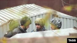 Спецназ готовится к штурму. Дубровка. 26 октября 2002 года.