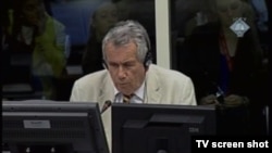 Martin Bell u sudnici, 31. siječnja 2013.