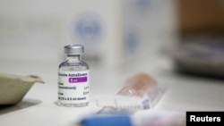 Experții români au decis să continue vaccinarea cu AstraZeneca