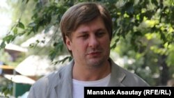 Журналист Денис Кривошеев. Алматы, 12 июля 2016 года.