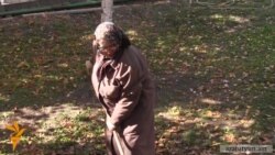 75-ամյա Մանյա տատը արդեն 20 տարի է խնամում է ԱԺ-ի այգին