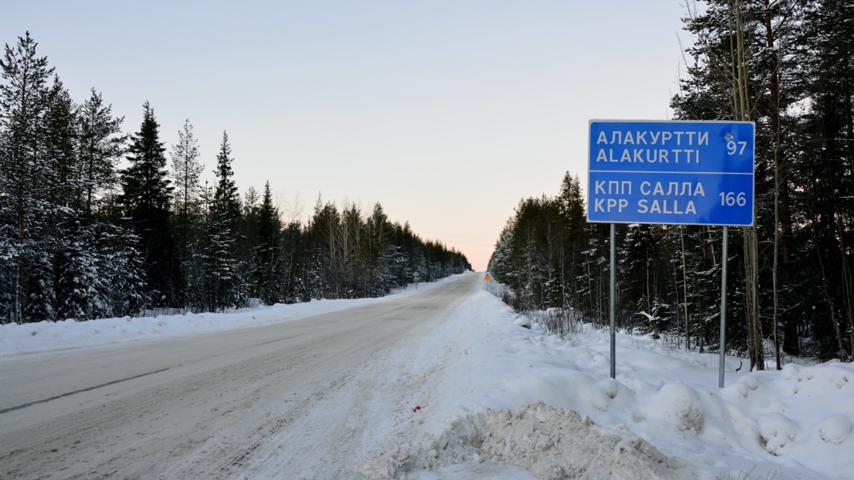 Russia has built new hangars for the storage of equipment near the Finnish border