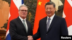 Британскиот премиер Кир Стармер и кинескиот претседател Си Џинпинг