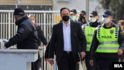 Сашо Мијалков со полициска придружба пред Кривичниот суд во Скопје