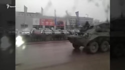 Военные машины в Крыму возвращаются с учений (видео)